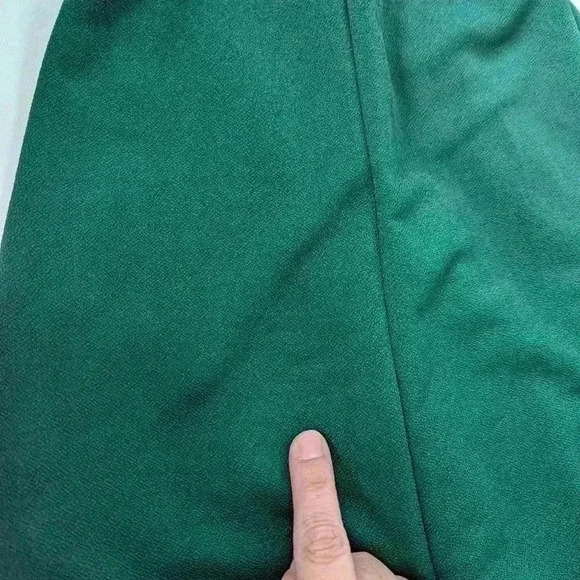 Emerald Green Windsor Sundae Sweetheart Side-Slit Gown - Picture 7 of 9